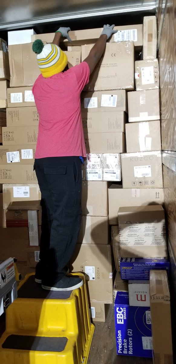 Thanks RJ For Using Your Load Stand, PD- 2 Working Safe @LamgoJerre @jeffhodges_ups <a href="/CharlieBeswick/">Charlie Beswick</a> <a href="/waringlester/">Waring Lester</a> <a href="/KenJohn77174761/">Ken Johnson</a> <a href="/RubenSafetyDM/">Ruben Rodriguez Jr</a> <a href="/STakherSafety/">Sonny Takher</a>  <a href="/UPSers/">UPSers</a> <a href="/ExperienceUPS/">Experience UPS</a> <a href="/AuroraNoonday/">Aurora Noonday CHSP</a> <a href="/AuroraPreload/">AuroraPreload</a> <a href="/SmokyHillSafety/">Smoky Hill Safety 8007</a> <a href="/aurora_ups/">UPS Brighton</a> TogetherWeKeepItSafe