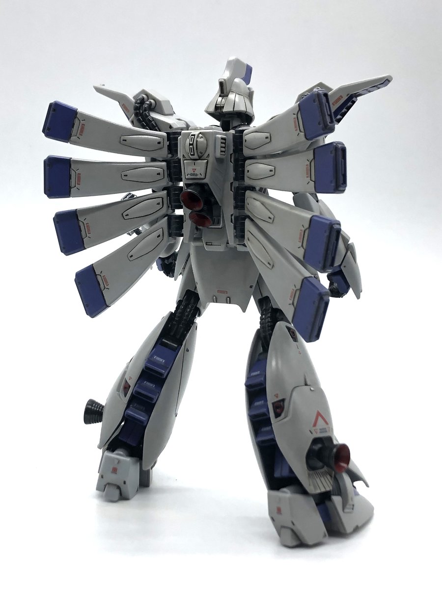RE/100 ビギナ・ギナ
グレーはサフの色そのまんま
やっとF91と並べられる 