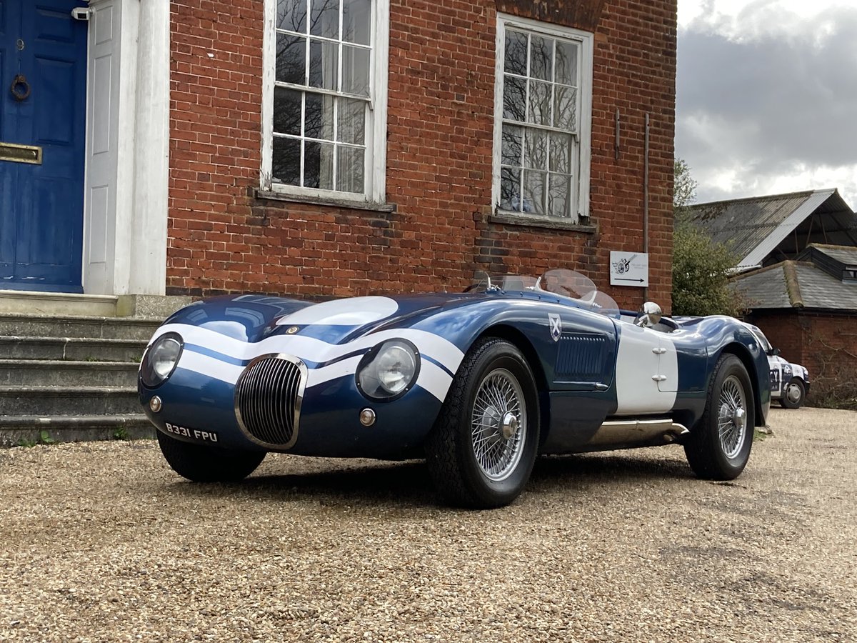 TotalHeadturner's tweet image. C-Type Realm in Ecurie Ecosse livery totalheadturners.com true classic motoring #ctype #jaguar #classic #jag #ecurieecosse #typec Ecurie Ecosse @jaguar @classicmotoring @realm @roadtrip @6cylinder @driver @lemans @24hour @jag