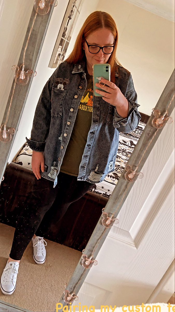 EmmaClare31's tweet photo. Paired my custom tee with this cute oversized shirt from @boohoo π₯° #DisneyWorld #Disney #WaltDisneyWorld #Disneyland #DisneylandParis #EtsyShop #SmallBusiness #DreamsSewTrue #DisneyHandmade #DisneyTee #DisneyTshirt #CustomTee #PersonalisedTshirts #DisneyBlogger #MyDisneySide https://t.co/J68TqnLJFj