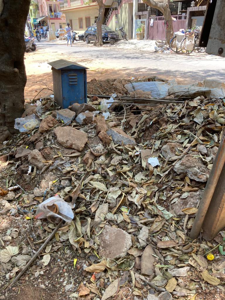 ManeeManjunath's tweet photo. 2months after the drains were repaired, @BBMPCOMM #BBMP has still not cleared the debris & the area is being used to dump garbage by the pourakarmika. This is the case across #Ward65 Kadumalleswara. Is this how #Bengaluru will be a #SmartCity & #India #SwachhBharat ? @drashwathcn https://t.co/P6uyK3gTzR