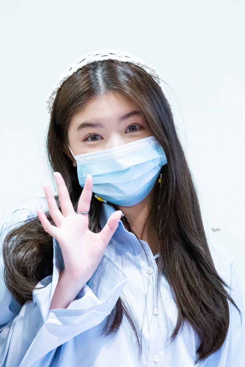 pocketsfanpage's tweet photo. นานแค่ไหนแล้วที่ไม่ได้เจอ...🐥💕
#ViewFinder #ViewBNK48 #ViewPocket https://t.co/oArTkt3J0q