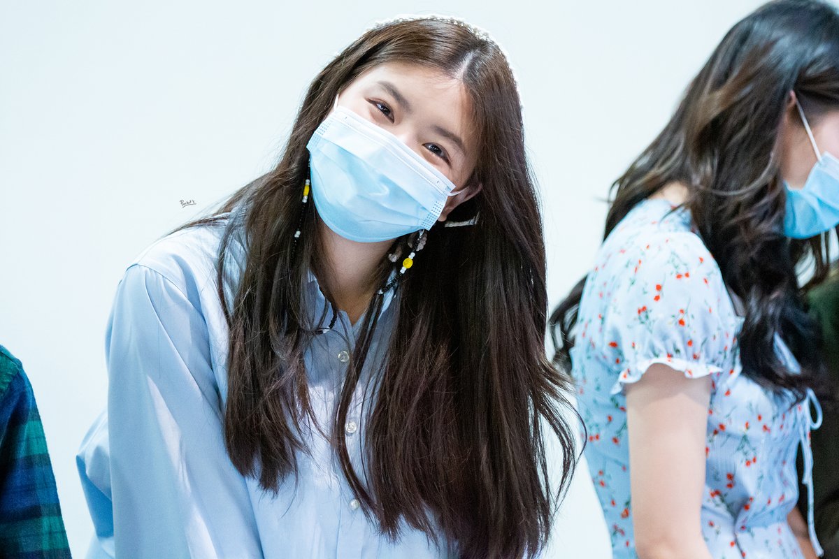 pocketsfanpage's tweet photo. นานแค่ไหนแล้วที่ไม่ได้เจอ...🐥💕
#ViewFinder #ViewBNK48 #ViewPocket https://t.co/oArTkt3J0q