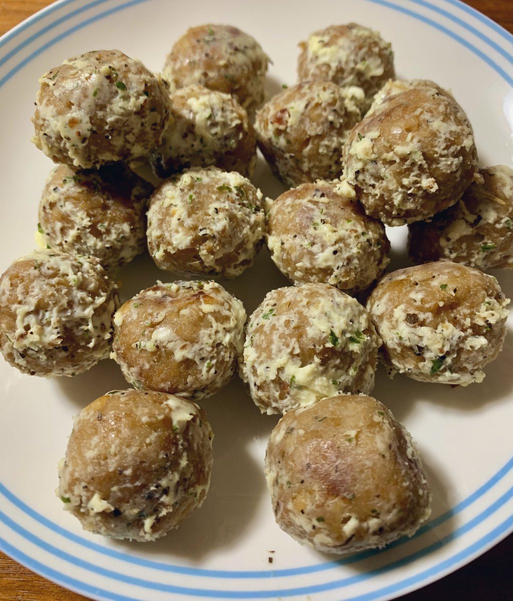 つみこ きのう 三つ星キャンプで観た鍋用肉団子焼いてクリームチーズ絡めるやつ作って めちゃくちゃ美味しかったです なんでわたし料理の写真撮ると美味しくなさそうに見えるんだろな 野あすわ つみこ きのう 三つ星キャンプで観た鍋用肉団子焼いてクリームチーズ絡めるやつ作って めちゃくちゃ美味しかったです なんでわたし料理の写真撮ると美味しくなさそうに見えるんだろな 野あすわ