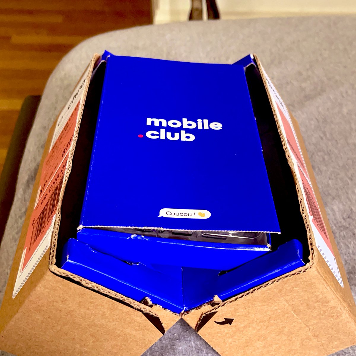 L’emballage chez <a href="/MobileClub/">mobile.club</a> est vraiment ouf ! 🤩 Coucou! 👋