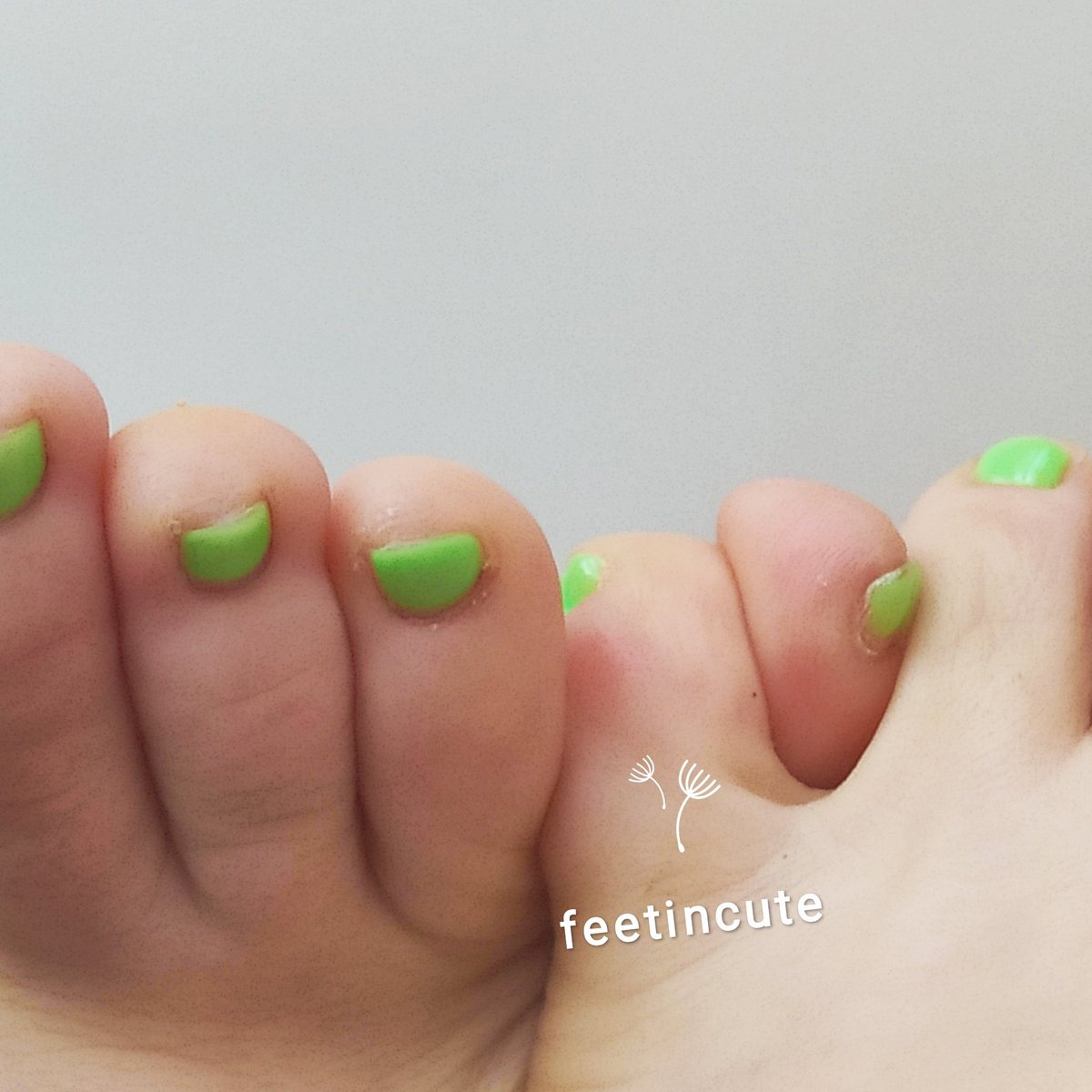 feetincute's tweet photo. Any #pinkytoes fans?
#neontoes #palefeet #softsoles #feetloversheaven
#pedicure #feet #feetfetishworld #feetfreaks #feetnation #footfetΔ±sh #footworshiΜp #footfetishnation #footish #feetfootfetish #toes #thickfeet #soles #solesfetish #barefoot #barefeet #prettytoes #shorttoes https://t.co/Ckb87CDO1Y
