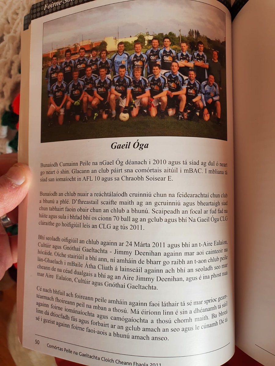 NaGaeilOga's tweet image. An chéad fhoireann a chuir muid chun páirce ag Comórtas Peile na Gaeltachta in 2011 deich mbliana ó shin! Tá muid ag súil go mór leis an gcéad chomórtas eile amach anseo!