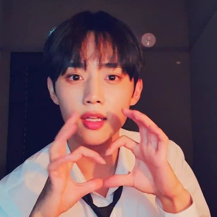 hourly sunwoo (@sunwoohourly) on Twitter photo 