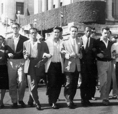 #JoséAntonioEchevarria valeroso joven que marcó el camino de lucha de su generación universitaria y que hoy la #FEU recuerda.
#SomosContinuidad 
#ProvinciaGranma
<a href="/CubanoAPie2/">Cubano A Pie</a>  <a href="/PresidenciaCuba/">Presidencia Cuba 🇨🇺</a>