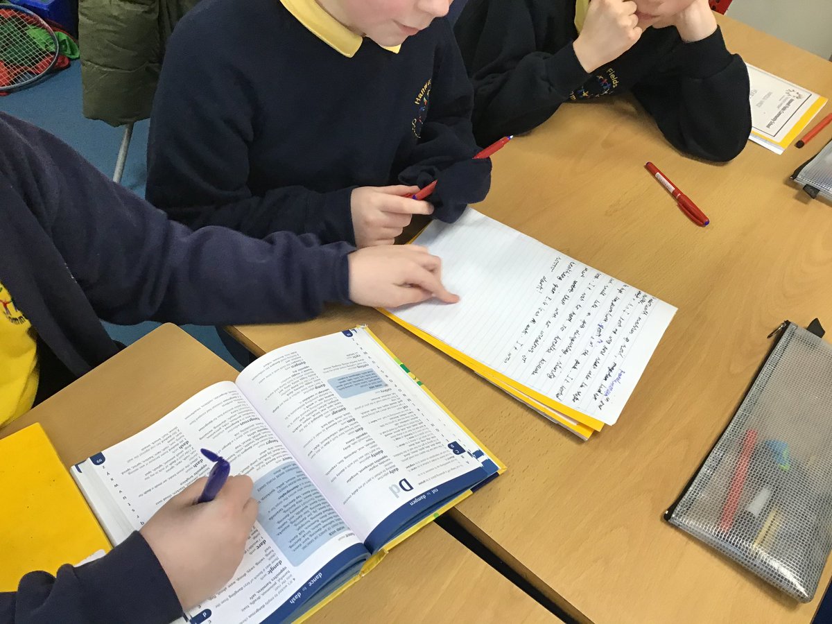 HanwellYear5's tweet photo. We looked at the writing &amp; editing process for authors using the British Library Website resources and then got to work editing our own setting descriptions! Thank you for Tuesday’s webinar @Julie_Sargent1 - what a successful lesson and wonderful writing outcomes 📝✨ https://t.co/Vv9bGe08nf