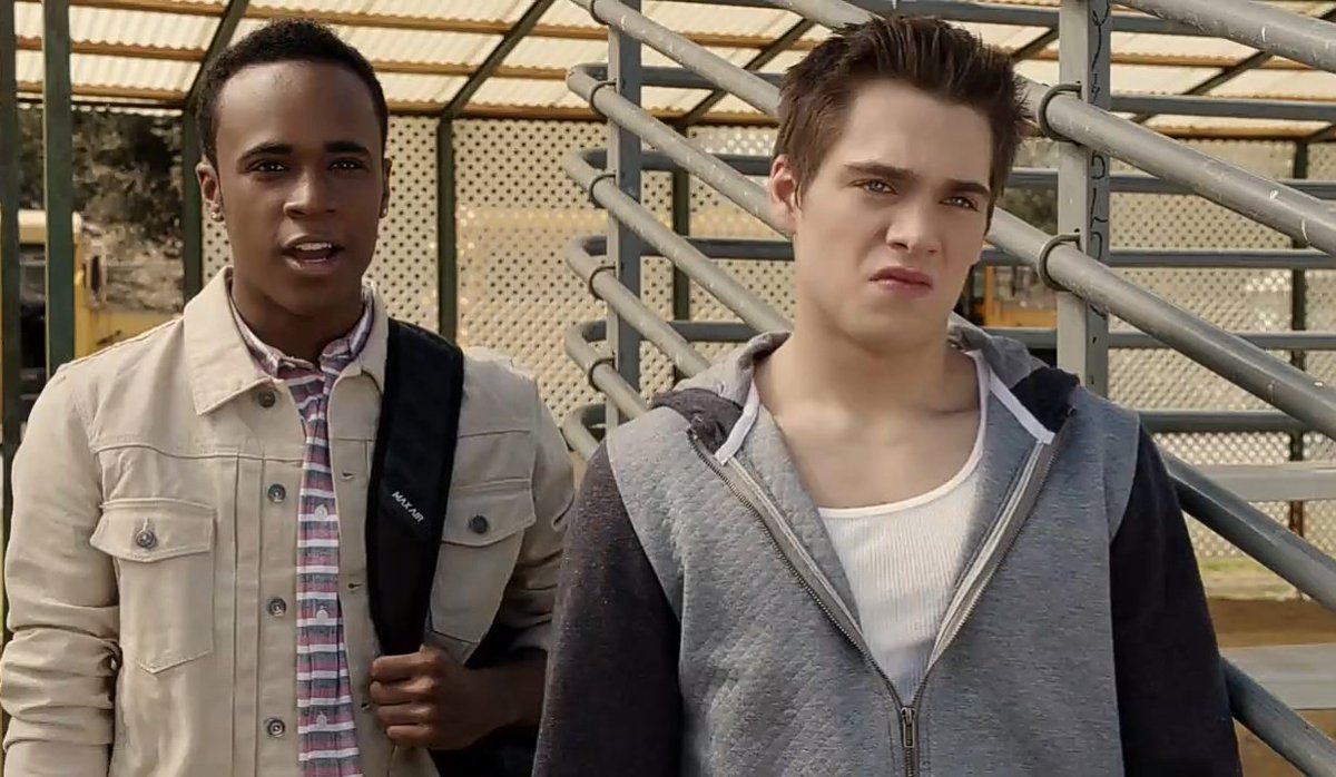 ben de sizin gibi baktim asklarim