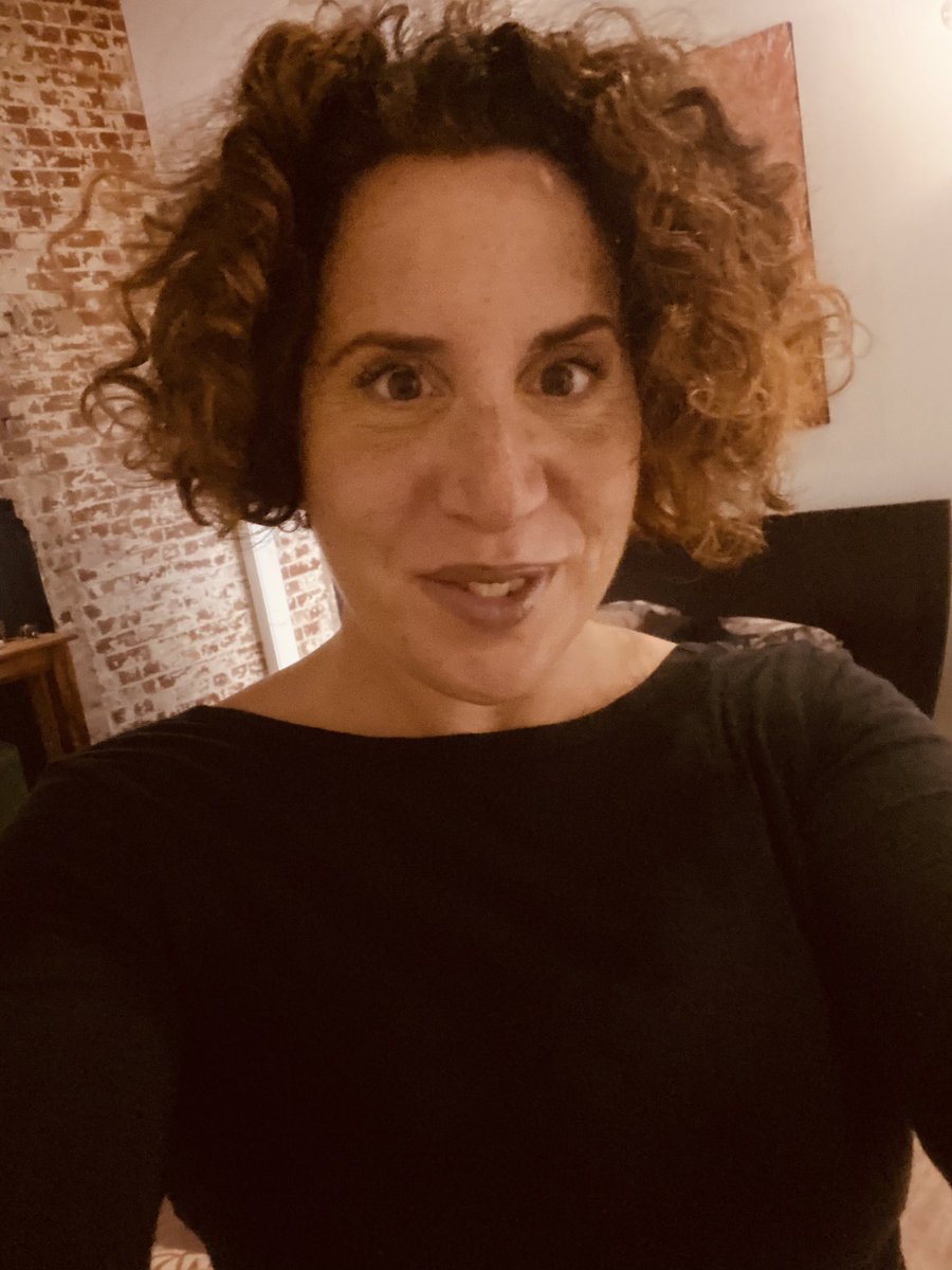 inquisitiveGyn's tweet photo. New hair & back in black for late #covidsafe dinner in very grey wet #Melbourne #NoPlaceLikeHome #letsmelbourneagain #blessed π https://t.co/tNudBoRgFw