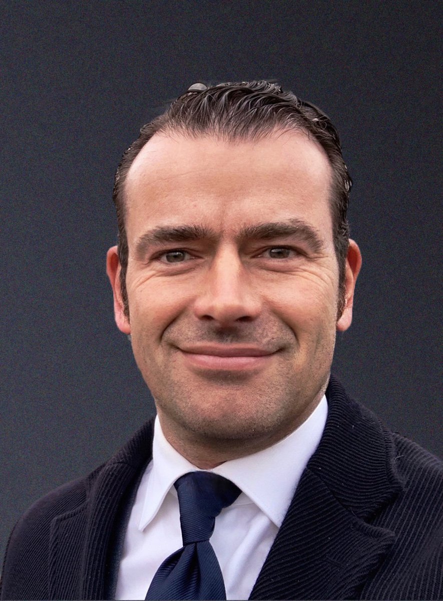 Sidney van den Bergh is woensdagavond gekozen tot lijsttrekker van CDA Oss. Veel succes Sidney! Ik sluit me van harte aan bij de ambities die we hebben in de Gemeente Oss!
#CDAOss #NuDoorpakken

cda.nl/noord-brabant/….