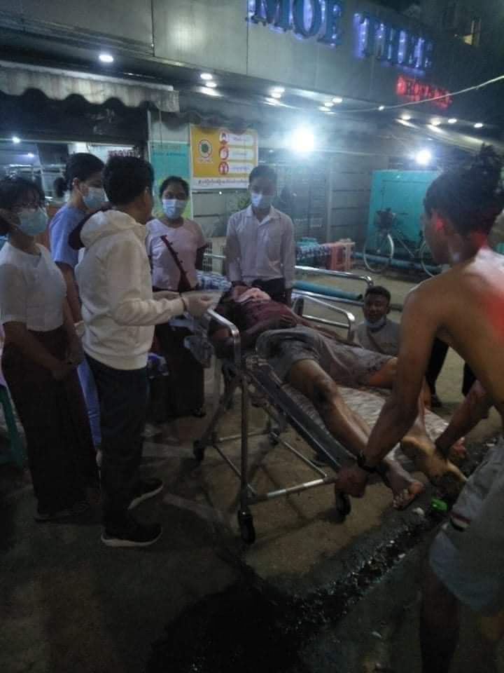 PopChannelMM's tweet photo. TW // Blood
Yangon: Terrorists forces are continuously shooting in Tharkayta Tsp. One civilan shot dead n at least two injured in critical condition. Just about time for internet cut. 

#WhatsHappeningInMyanmar 
#Mar13Coup https://t.co/KP3Gl0FeDX