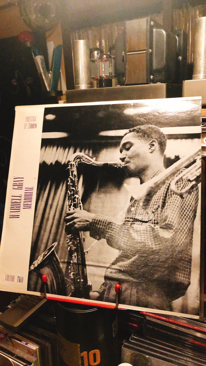 birdland1990's tweet photo. ♪Now playing 〜 #birdrand #北千住 #レコード #Jazz #music #ミュージック #音楽 #バードランド #ジャズ #オリジナルカクテル #ウイスキー #マスター #バーテンダー #音楽好きと繋がりたい https://t.co/mNWFcgmHJ5