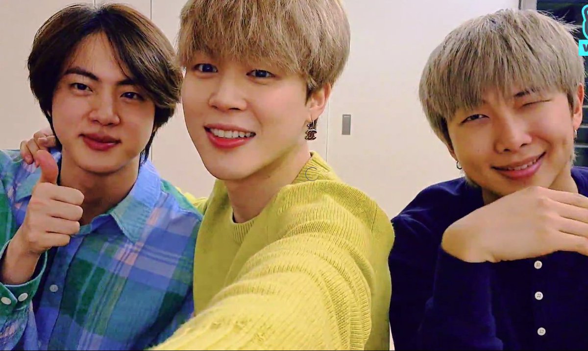 Jimin_ttwtt's tweet photo. #correctquote

Jimin might be tiny but he has 6 of the most powerful men wrapped around his fingers...

#jinjoonmin #vlive https://t.co/JOQ5gvt09b