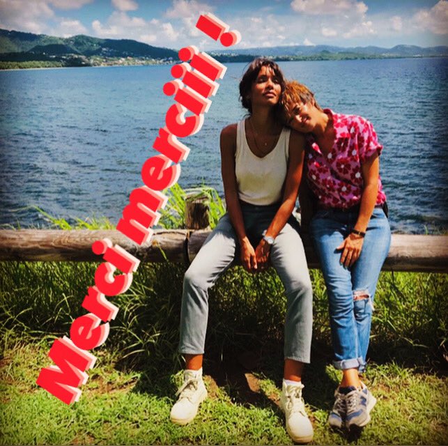 Beatrice de La Boulaye (@beadelaboulaye) on Twitter photo Ohlalaaaaaaa vous étiez encore plus de 4 millions hier devant #TropiquesCriminels !
Merci de votre fidélité !!!
🙏🏽🎉💜
<a href="/SoniaRolland/">Sonia Rolland</a> @France2tv Ohlalaaaaaaa vous étiez encore plus de 4 millions hier devant #TropiquesCriminels !
Merci de votre fidélité !!!
🙏🏽🎉💜
<a href="/SoniaRolland/">Sonia Rolland</a> @France2tv