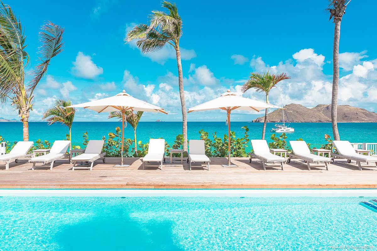 BucketListVilla's tweet photo. [Villa UltraLuxe]
►Villa ELA
►8 bedrooms | 16 guests
►Anse des Flamands | #stbarth
Booking ►https://t.co/ELt0qBiNC5
.
.
@bucketlist_sbh @stbarthtourism #luxuryrealestate #Villa #bucketlistvilla #bucketliststbarth #villarental #stbarts #luxuryvilla @LavergneEugenie https://t.co/ZxovH8lyZB