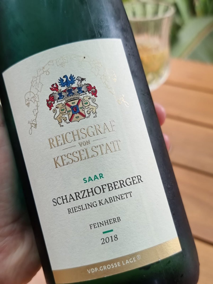 Riesling is the dawn, as Andrew Jefford, one of my favourite wine writers once wrote.
#internationalrieslingday #riesling #germany