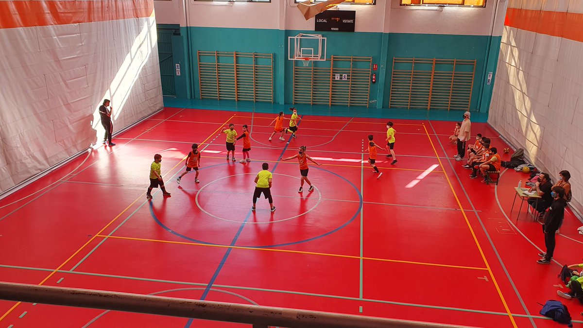 V_VelGar's tweet photo. Hoy disfrutando del primer día de apertura al público en competiciones deportivas en #Valdemoro Cumplimiento perfecto de los protocolos de seguridad 👍 https://t.co/eWvxMa7Ks3