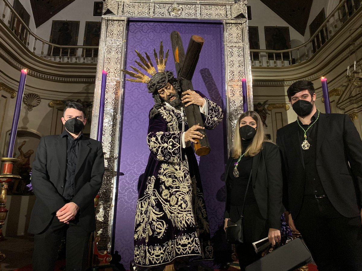 HdadEsperanza's tweet photo. Nuestro agradecimiento a la capilla musical Jesús del Gran Poder por su participación ayer en el viacrucis del Señor.
#XXVAniversarioGranPoderGranada #DivinoPoder #Granada #GranPoderGranada #XXVAniversario https://t.co/ge938JGd49
