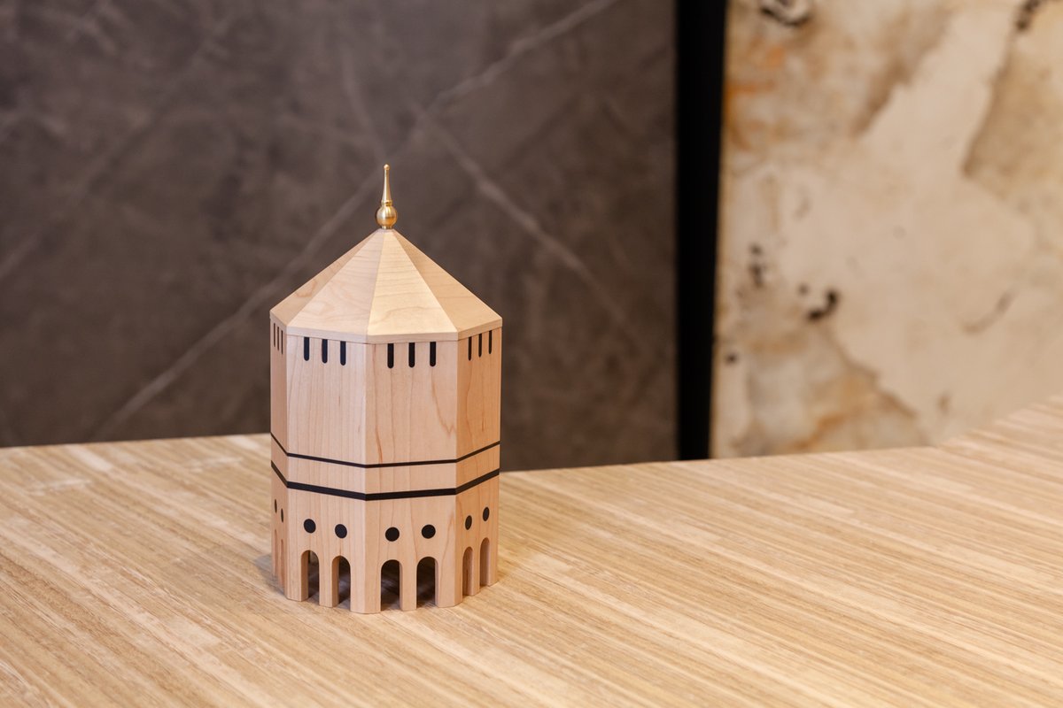 MadridDesignF's tweet photo. El lunes ponemos el broche de oro a #MDFStudio con una entrevista de @teresaherrero a @mayicestudio @MadLabSL y #NinaMûr desde #CosentinoCityMadrid.

📽️ Recuerda que puedes ver todas las sesiones del proyecto de @ACEcultura y MDF en https://t.co/Bvfk07Tes0

@GrupoFinsa @IEDMadrid https://t.co/7HGzI7fOtH