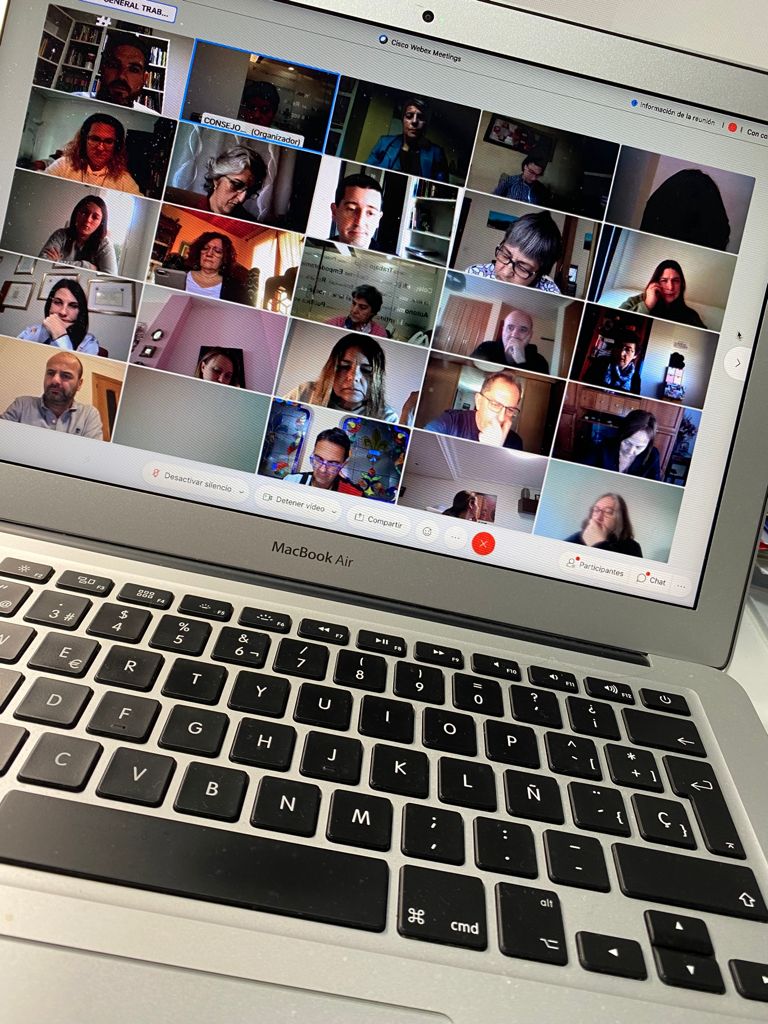 Hoy nuestro Pte.., Julio Piedra, está participando en la Asamblea General ordinaria del Consejo General de Trabajo Social... #PremiosEstatalesdelTrabajoSocial2020 #PremiosEstatalesdelTrabajoSocial2021 #XIVCongresoEstatalTS #IICongresoIberoamericanoTS #MemoriaEconomicayTrabajo2020