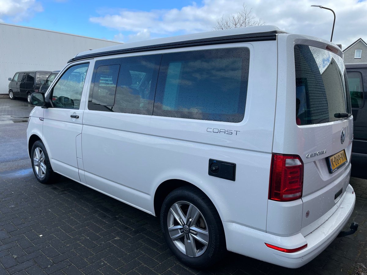 Jahe camper ophalen (@ Josh Schippers campers in DALFSEN, Overijssel w/ <a href="/nicoledibbets/">Nicole Veldman</a>) swarmapp.com/c/2J1OdwV0GE3