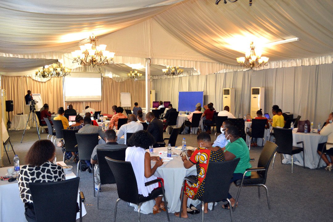 YesselyK's tweet photo. "Chama cha Wafanyakazi Tunapendekeza Kuwa na Mahakama Maalumu Itakayoshughulikia Ukatili Wa Kijinsia Kwa Haraka Na Ufanisi" - Mwakilishi CHODAWU

#JournalistsTraining | #ILOC190 https://t.co/FBDy3Wm9SN