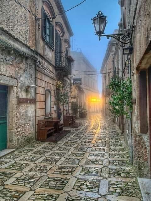 Sonia59804639's tweet photo. Erice♥️❤️ https://t.co/NxVLEedqvU