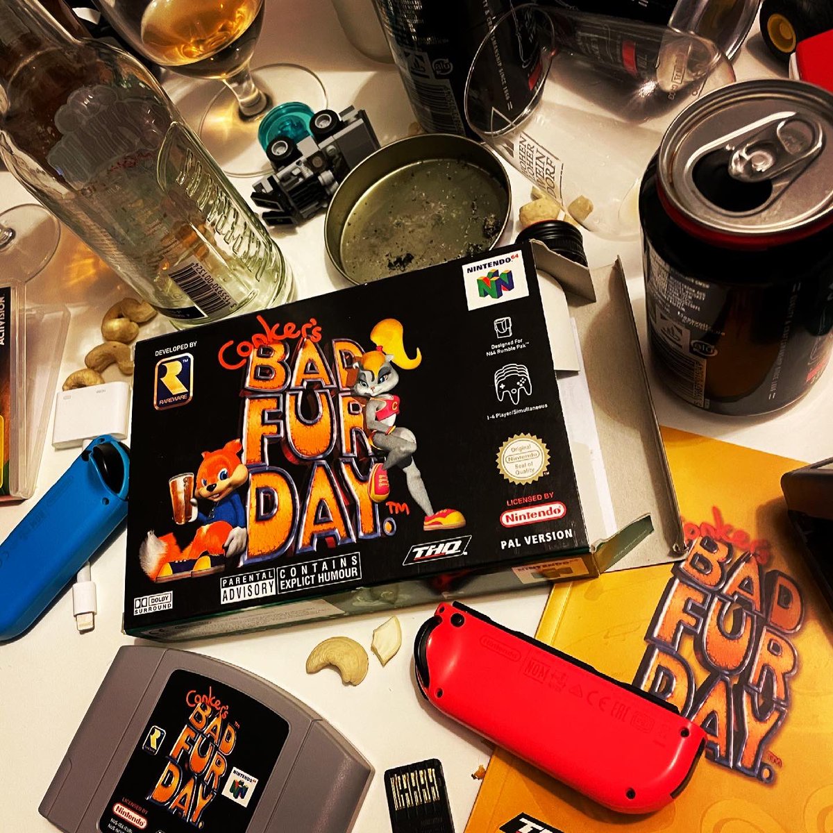 SammiiSwitch's tweet photo. Schönes Wochenende! Und Nachträglich alles Gute Conker! #WirrerPost! #ForeverLockdown!
#ConkersBadFurDay #Nintendo64 #ZockerAbend #DerMorgenDanach https://t.co/YqcuLlr8Ob