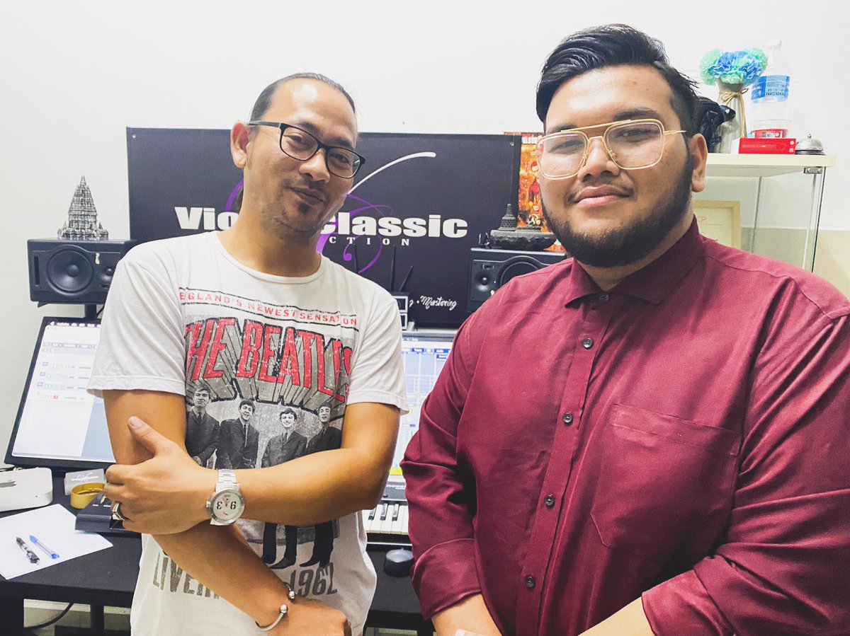 VCProduction's tweet photo. Selesai sesi latihan vokal bersama talent Violet Classic Production untuk hari ini. 

See you in our next session Azhadi! 

Stay tuned for our upcoming updates ! 

#violetclassicproduction #vcpofficial #vcptalent #azhadi https://t.co/1sJ91mFGlT