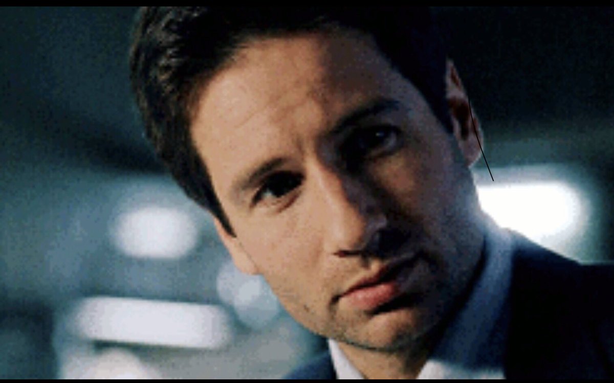 gilliansxgirl's tweet photo. Saturday night X Files rewatch #HellMoney S3.19. Very interesting idea with the body part lottery game plus I like how they tied it in with the hungry ghosts Chinese beliefs. I love the jade vases they use for the game 💚. This line tho ⬇️ & then the way he gazes at her 😉😍🥰 https://t.co/GLOiwTmwOx