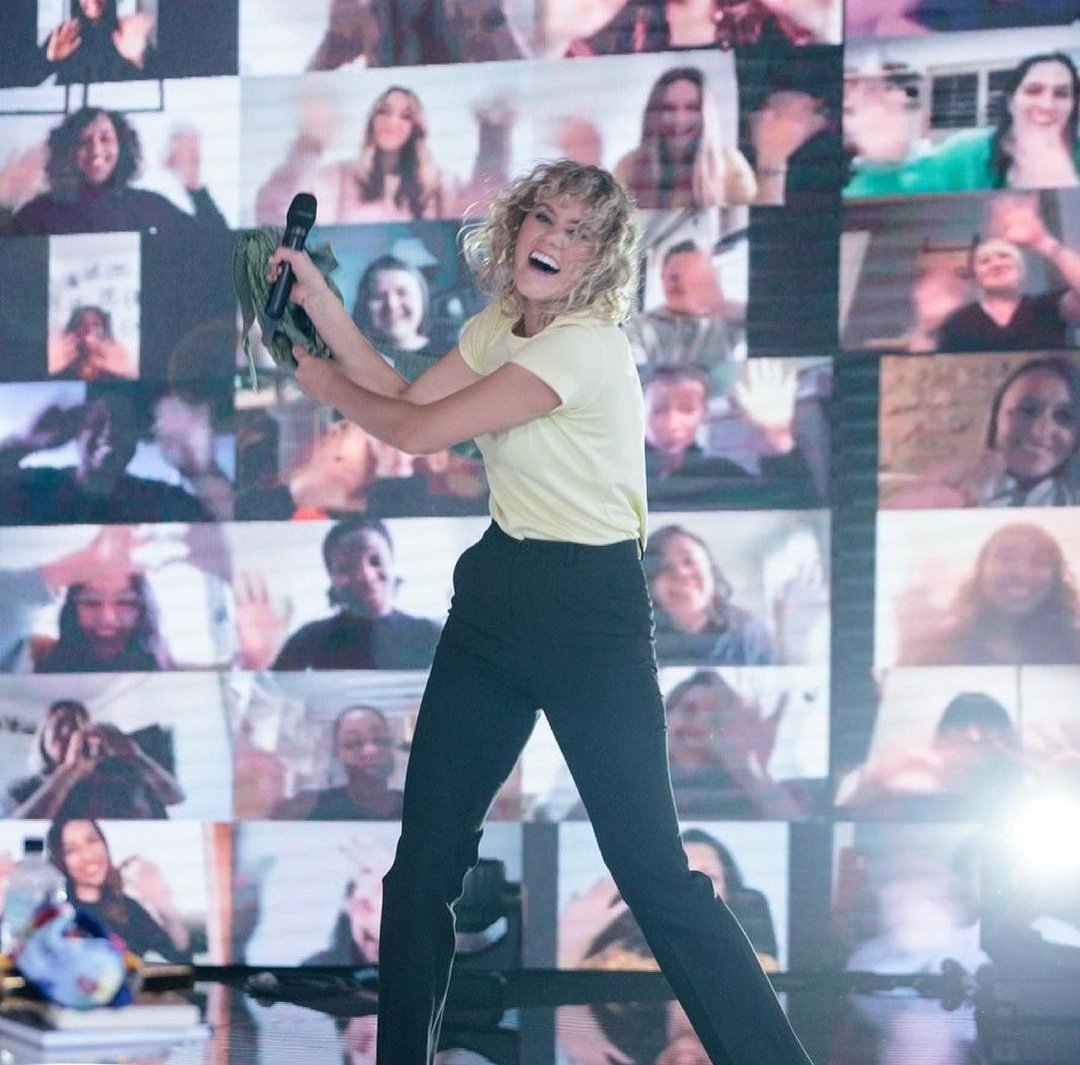 TayaGdaily's tweet photo. Taya at #ColourConf.
📸: LauraToggs / hillsongphotography https://t.co/iVyUeH9jbU