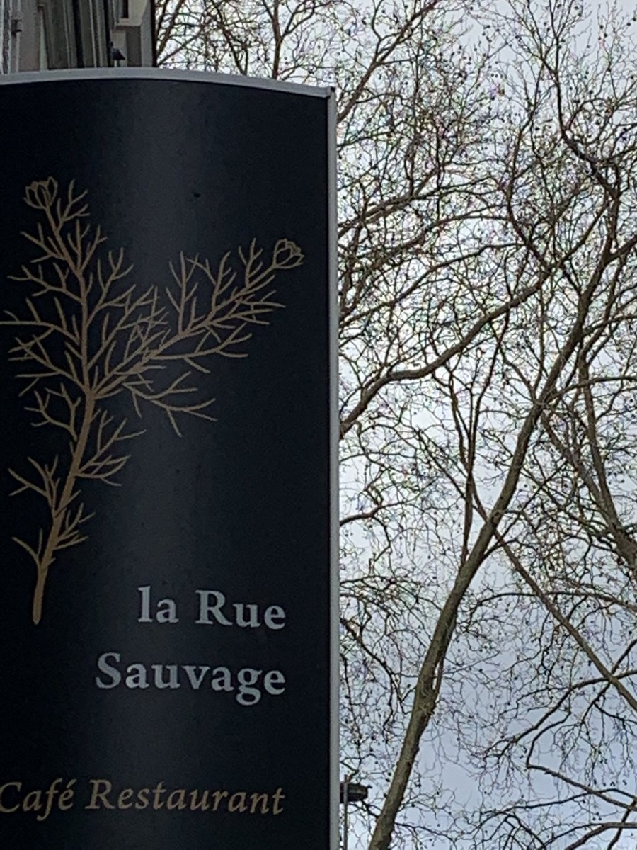 restosangers's tweet photo. Soutien inconditionnel à nos amis restaurateurs ! #restaurants #Angers https://t.co/QY2D3fdMq5