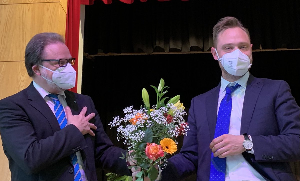 AlexDierksMdL's tweet image. Herzlichen Glückwunsch, lieber Frank Heinrich zur Nominierung als Direktkandidat zur #BTW21 der CDU Chemnitz! Seit 2009 vertrittst du unsere Heimat und Chemnitzer Interessen in Berlin. Gemeinsam kämpfen wir jetzt engagiert, das Direktmandat zu verteidigen! 💪 @cdusachsen