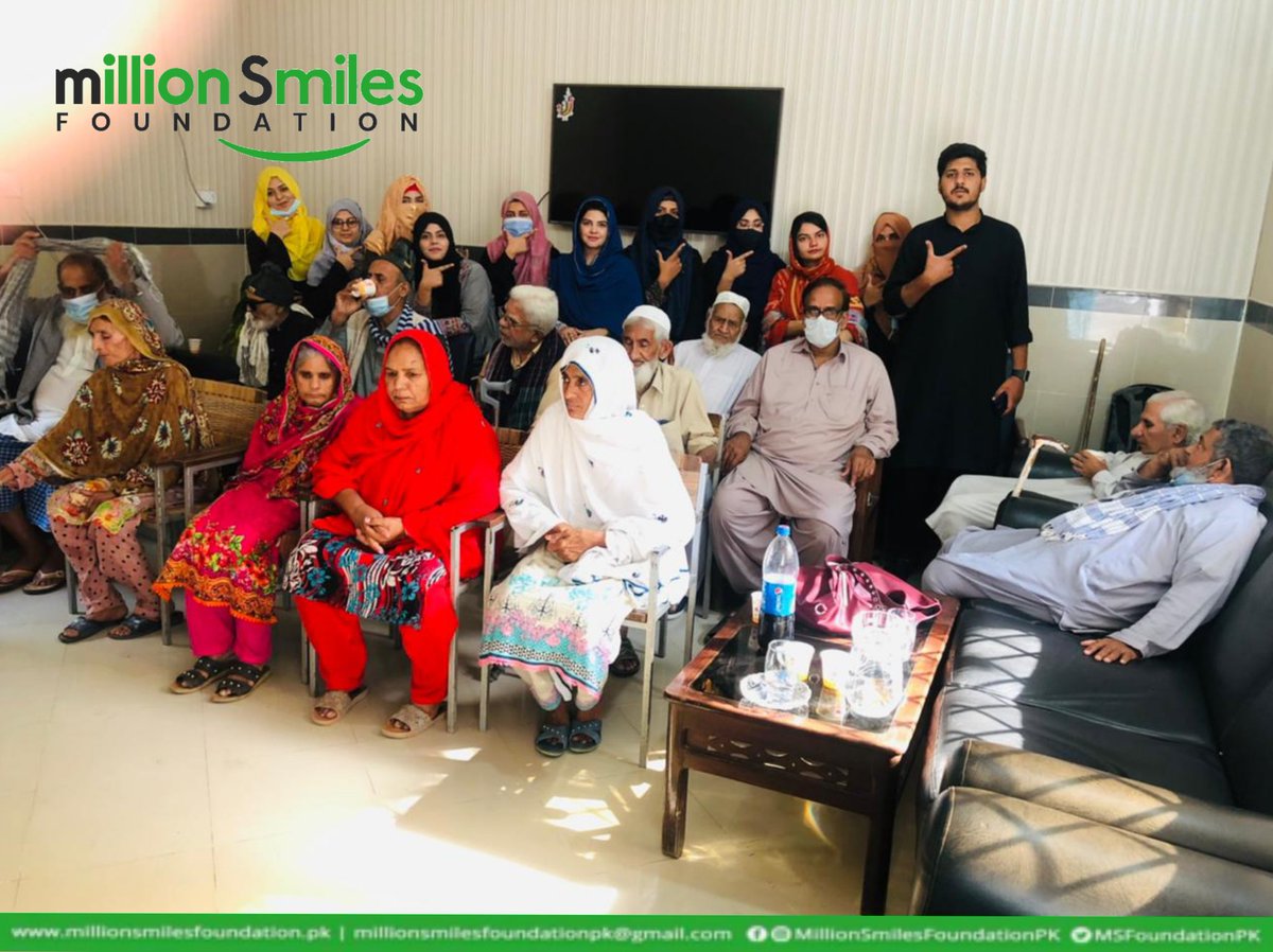 MSfoundationPK's tweet photo. Share the love with Million Smiles Foundation to spread #SmilesForHumanity!

Our team #Multan arranged a visit to Affiat old age home to spend some quality time and share the love and joy with those who are spending their lives there without their families. https://t.co/Bfe4t6IeHk
