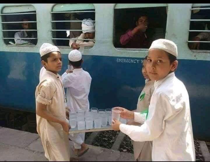 azizkavish's tweet photo. इंसान की औलाद है इंसान बनेगा😢 https://t.co/sBsGQdESX8