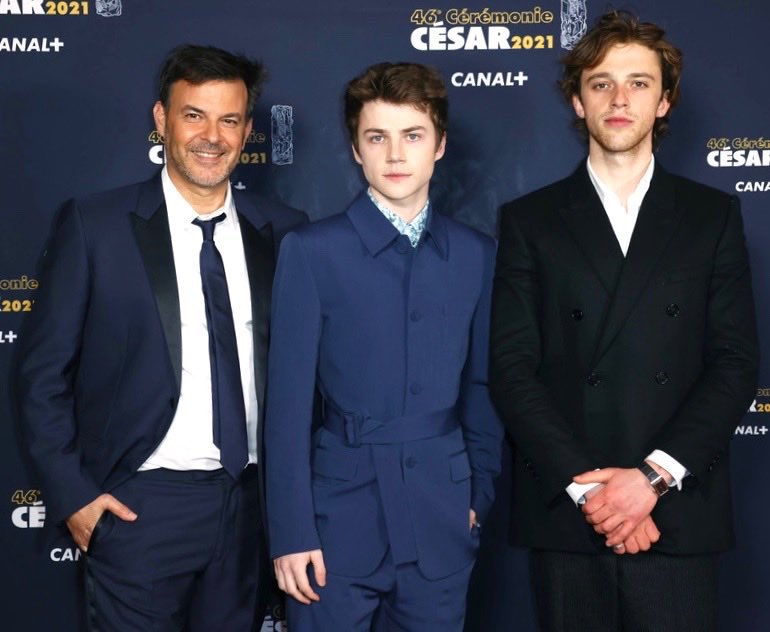 La grosse déception des  #César2021 c’est l’absence de trophées pour #Ete85 qui méritait de l’emporter. Un film lumineux, émouvant et passionnel. Une pensée pour @francois_ozon #BenjaminVoisin et #FelixLefevbe

Les amours LGBT 🏳️‍🌈 ont toujours autant leur place au cinéma.