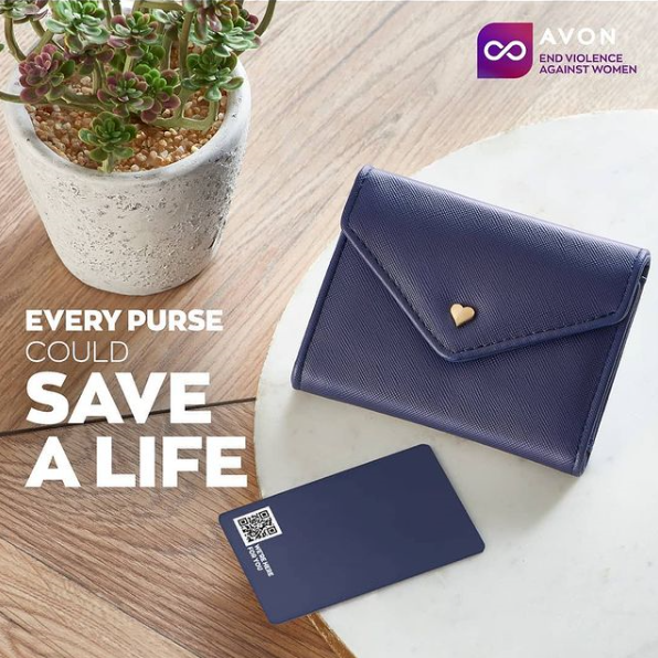 AvonDunn's tweet photo. Buy a Heart Wallet for just £7 and we’ll donate 50% of sales to Women’s Aid.
#Avon #TimelessBeauty #Beauty
https://t.co/84jiXHznQO https://t.co/iXU59GvBgW