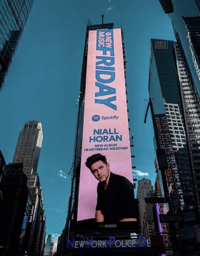 zoplamondaa's tweet photo. HEARTBREAK WEATHER THE BEST ALBUM IN ALL MY WHOLE LIFE.
PROUD OF NIALL
#1YearOfHBW 
#1YearOfHeartbreakWeather https://t.co/1pRyxXoGyE
