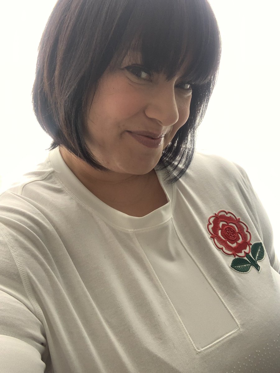 OramAnisha's tweet photo. Finally a good excuse to wear my 40th birthday present @EnglandRugby 🌹🌹
Here’s hoping for a good result today 🤞🏼 https://t.co/iopjUkcbQD