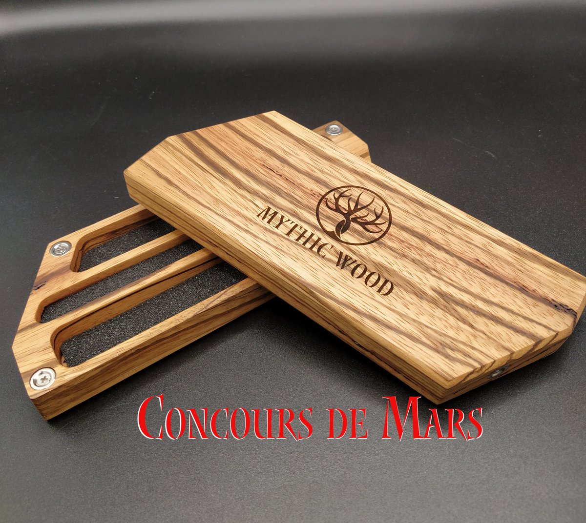 MythicWood's tweet image. Aller un concours en toute simplicité,
Le jeu se passe sur Facebook et Twitter, vous pouvez jouer sur les deux réseaux.
A gagner la boite en photo.
Tirage au sort 21 mars en fin de journée. 
Règle : retweet, follow et cite quelqu&apos;un qui pourrait aimer Mythic Wood