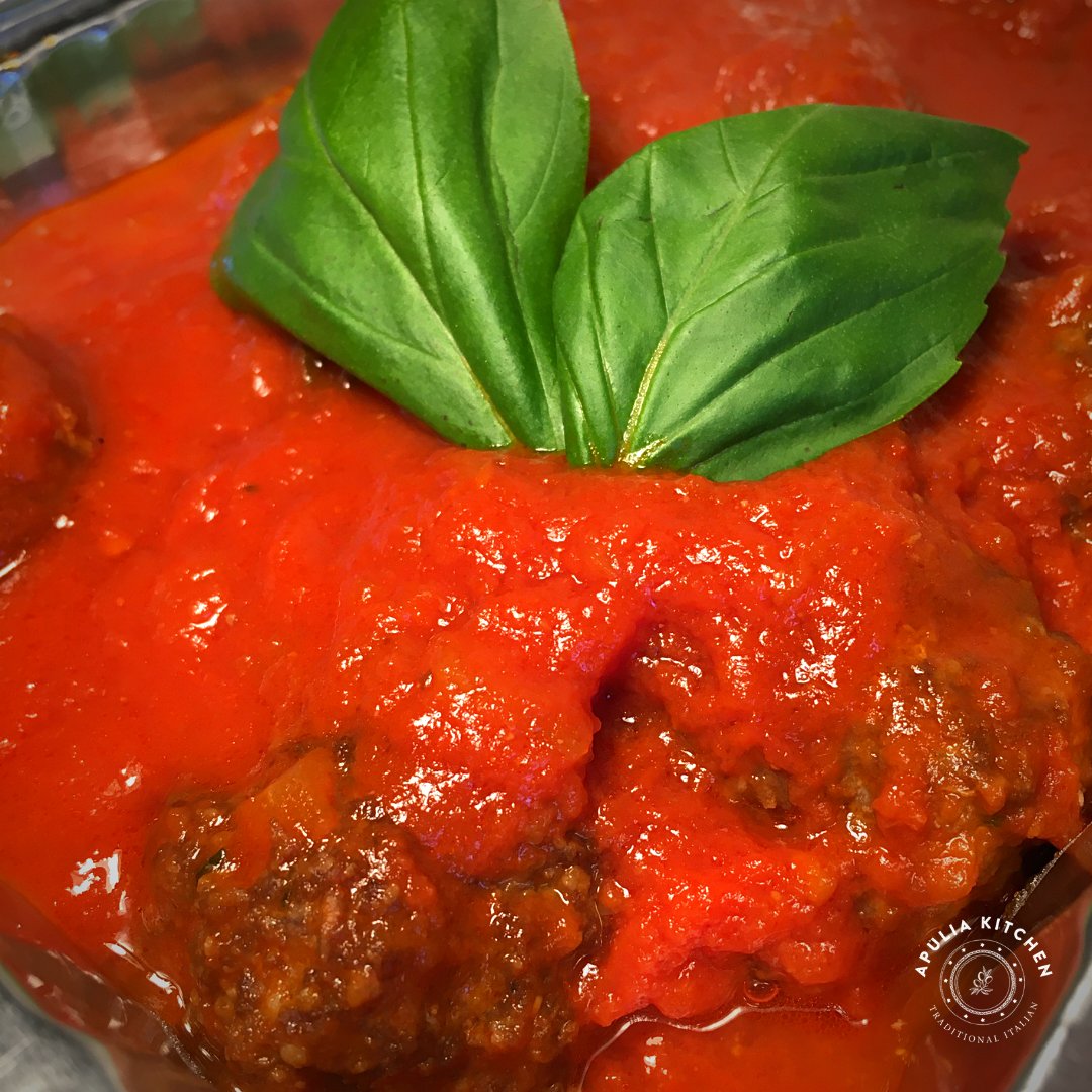 apuliakitchen's tweet photo. Polpette al Sugo | Beef Meatballs | Appetiser or Main | * 2 portions £15 | 4 portions £29. A great appetiser or main, pre-order with a Dm. Collection Wed-Fri 👩🏻‍🍳🍽🇮🇹#madefromscratch #stgeorgebristol #bristolfood #bristoltakeaway #italianfoodinbristol #bs5 #bristol https://t.co/z1y0IWp9Xm