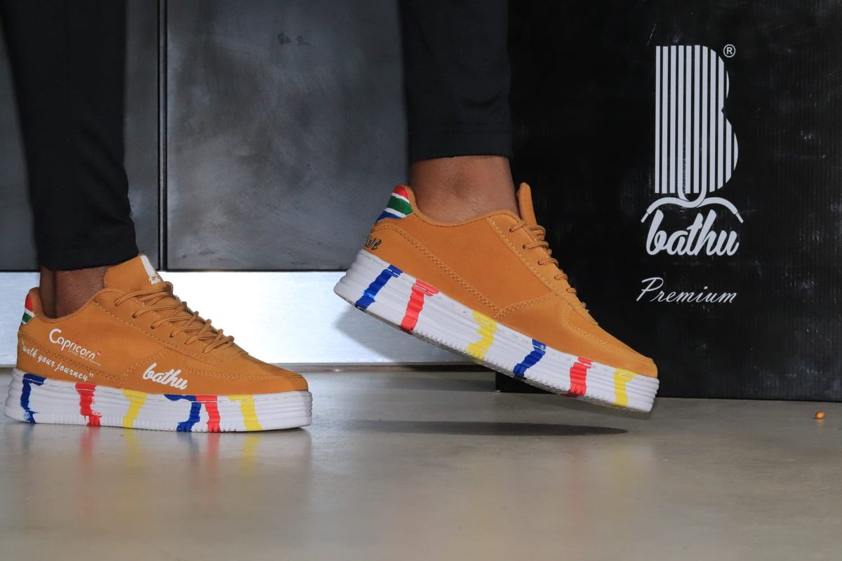 given_maponya's tweet image. I am always inspired when I see black owned Sneakers prospering !!!

I salute you 🙏
@KonkheC @DRIPFootWear @bathu_sa @SpeleteL 🇿🇦