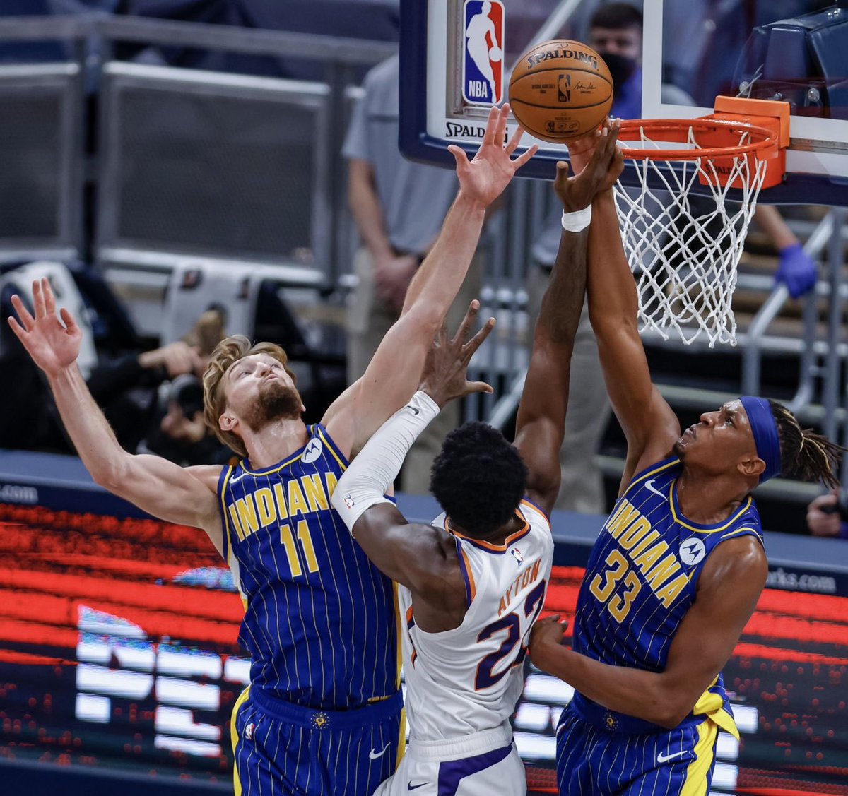 pacers_brasil's tweet photo. HOJE TEM PACERS! 🏀🔥
🏀 @ Phoenix Suns
⏰ 00:00 BRT
🖥 NBA League Pass e Links
🏟 Talking Stick Resort Arena - Phoenix, AZ
5️⃣ Brogdon, LeVert (McDermott), J. Holiday, Sabonis, Turner
🤕 Warren está fora
#GoPacers #AlwaysGame #Game37 https://t.co/257xgtmSkP