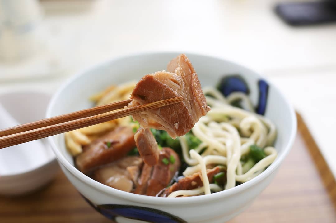 Higa Store 店長 アーサの時期になると頭を過る沖縄そばの りんくる食堂さん 食いしん坊万々歳 りんくる食堂 りんくる 沖縄そば そば好き あーさ アーサそば 麺好き Noodle ランチ ヘルシー オキナワ 北谷 Trip 写真好きな人と繋がりたい