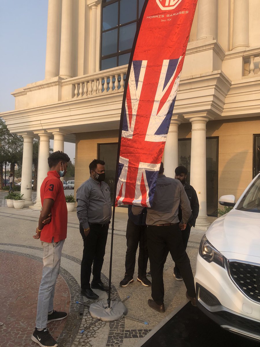 kas1988's tweet photo. @MGMotorIn your sales representative at world street, faridabad is such illiterate persons they don’t know how to talk. One guy tried to hit us even. Who is responsible? @DC_Faridabad https://t.co/Y5Ezt0wlrF