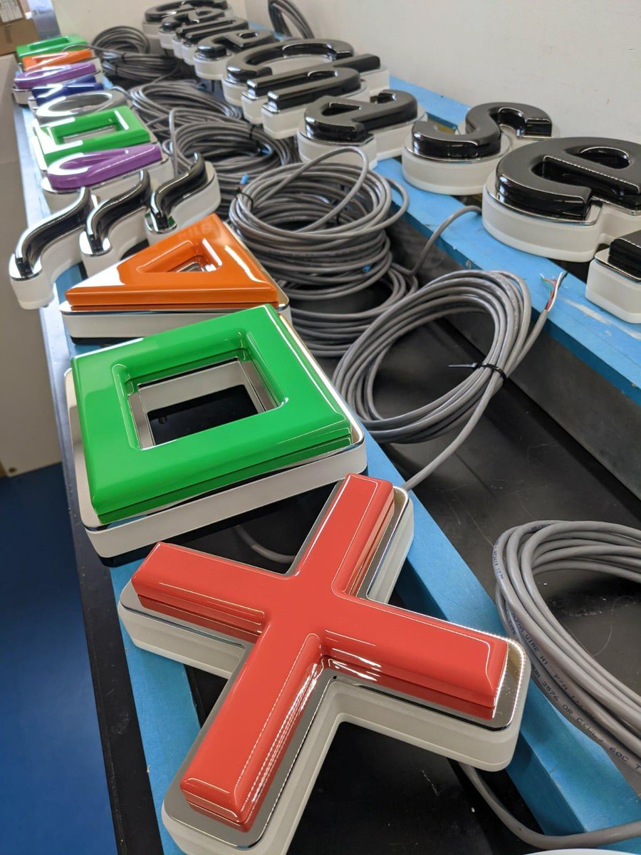 Gene Chaser tweet media