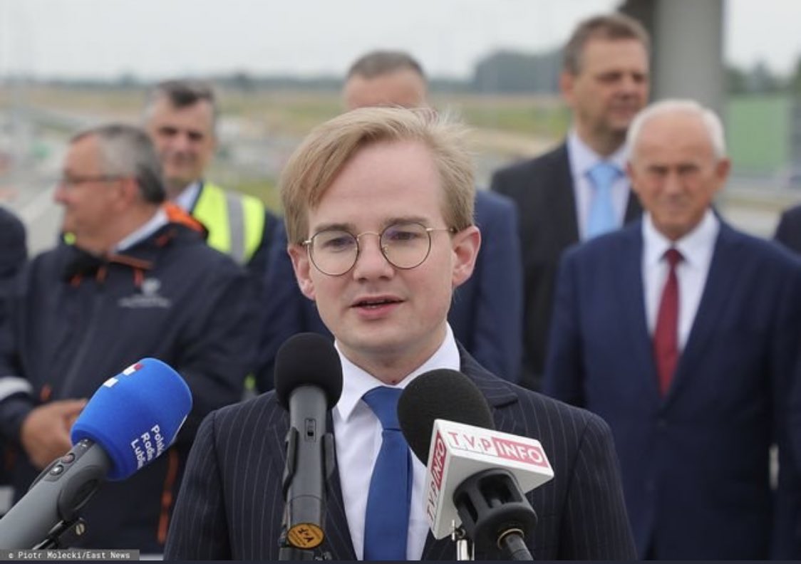 Basia Cummings tweet media